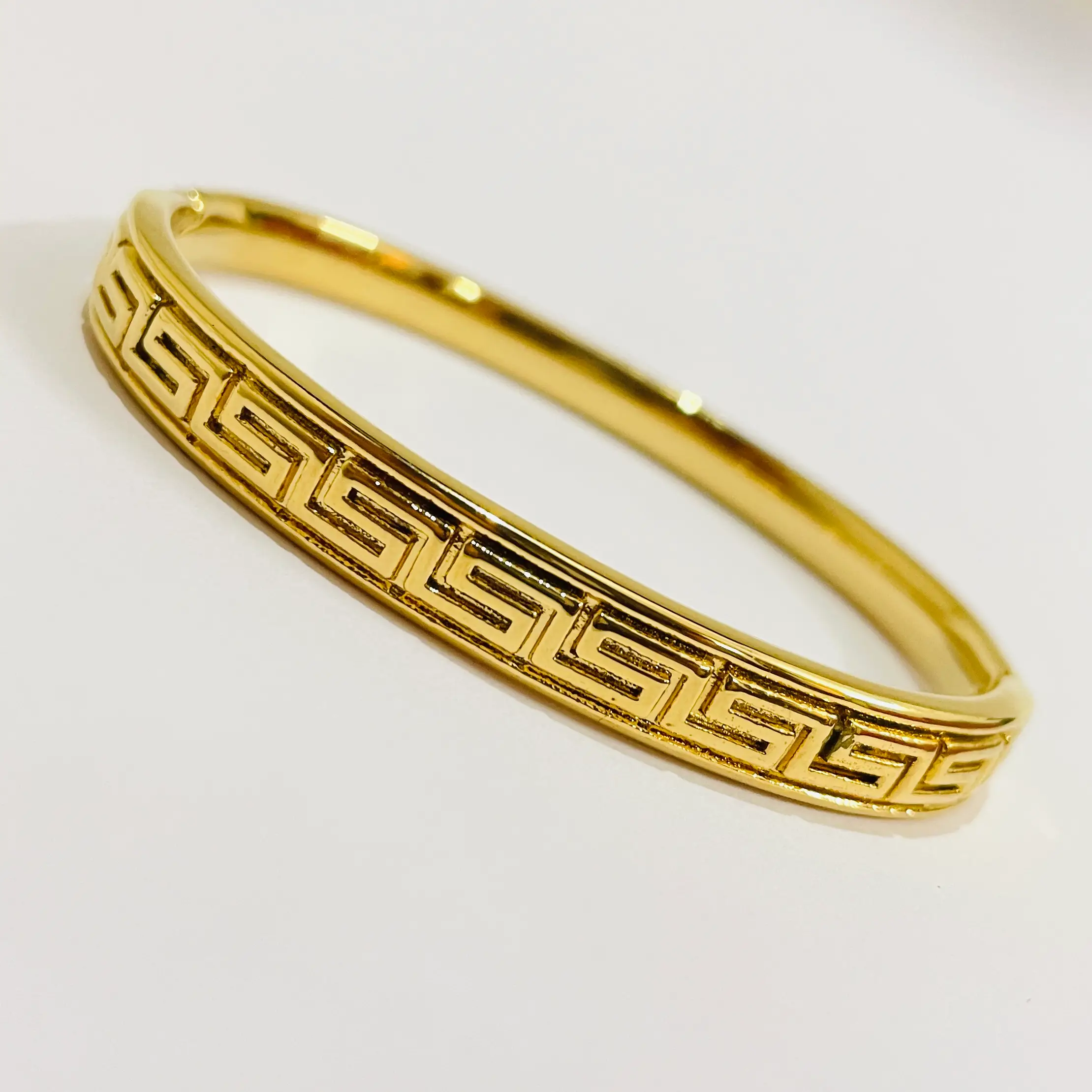 Lush Link Bangle Bracelet - Image 2