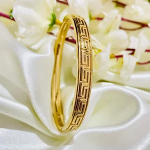 Lush Link Bangle Bracelet