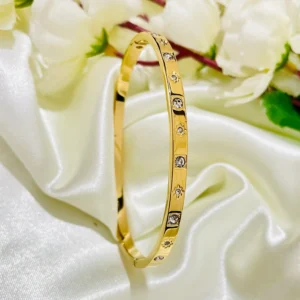 Stud and Spark Bracelet