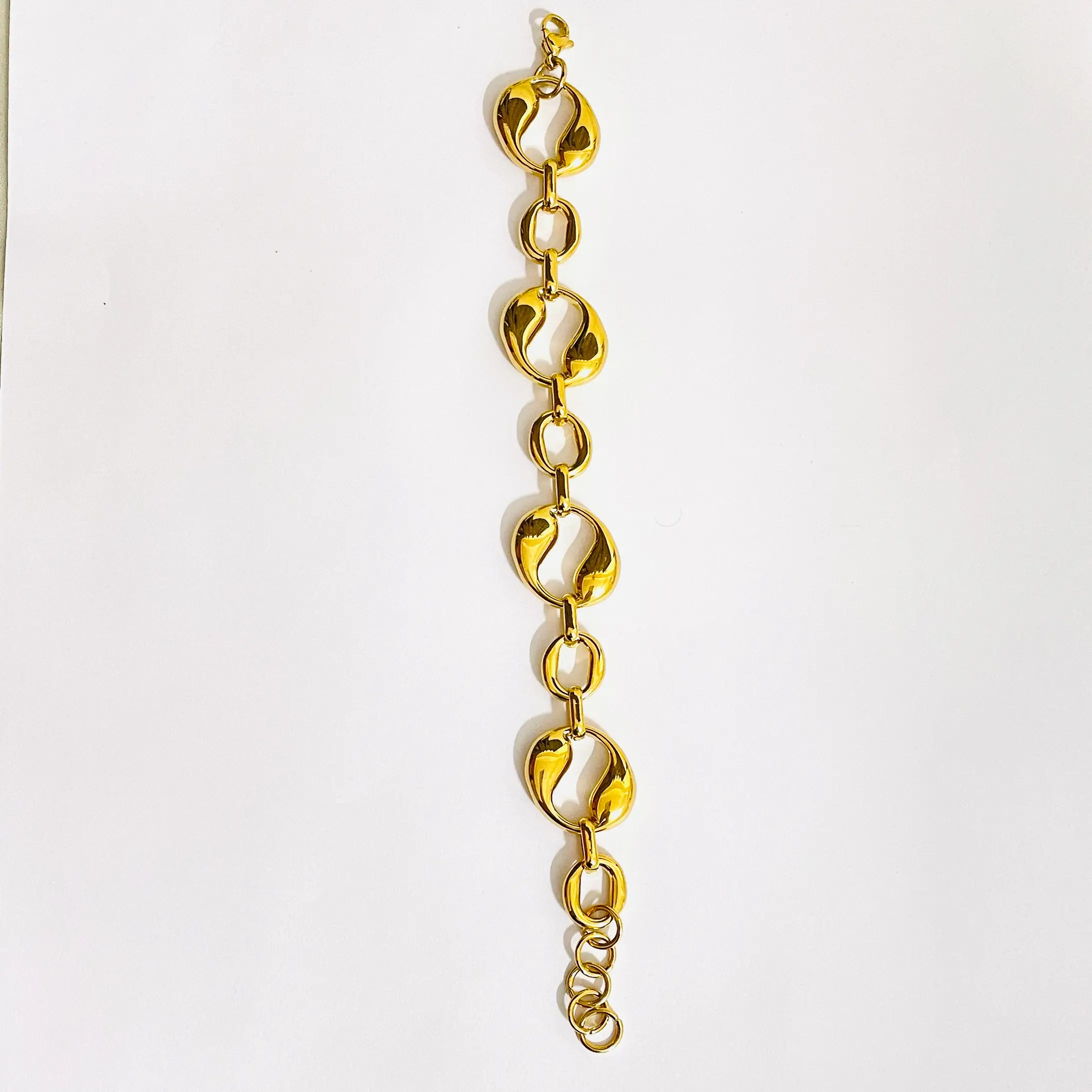Link & Loop Chain Bracelet 2.0 - Image 3