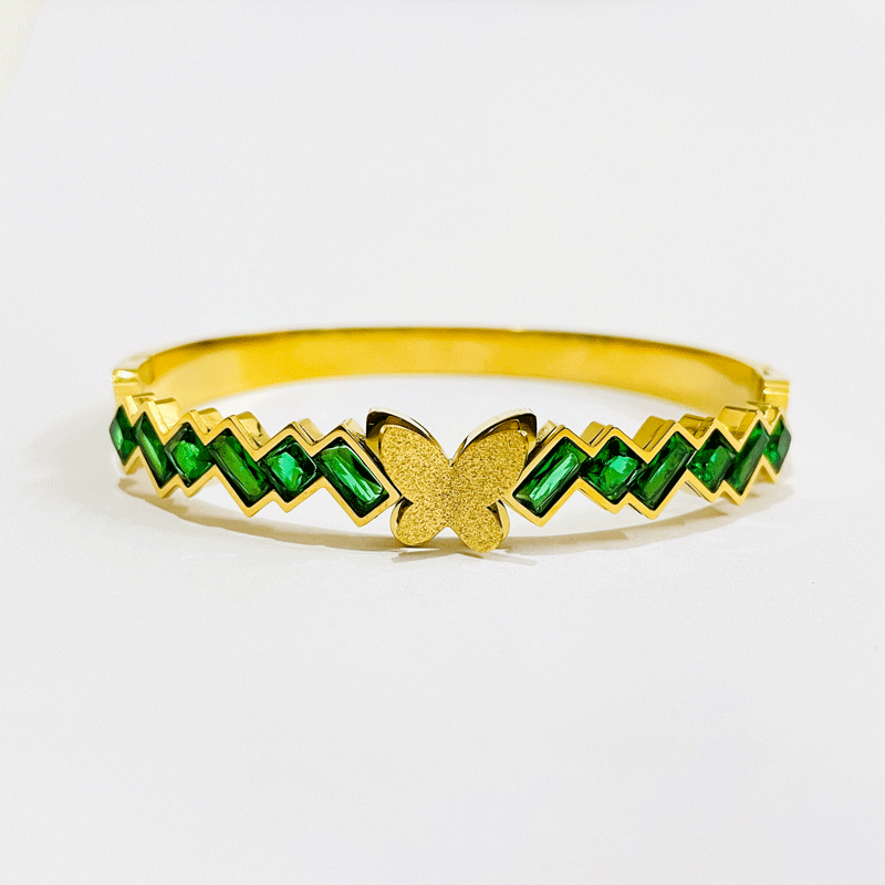 Butterfly on the Green Studd | Bangle Bracelet - Image 3