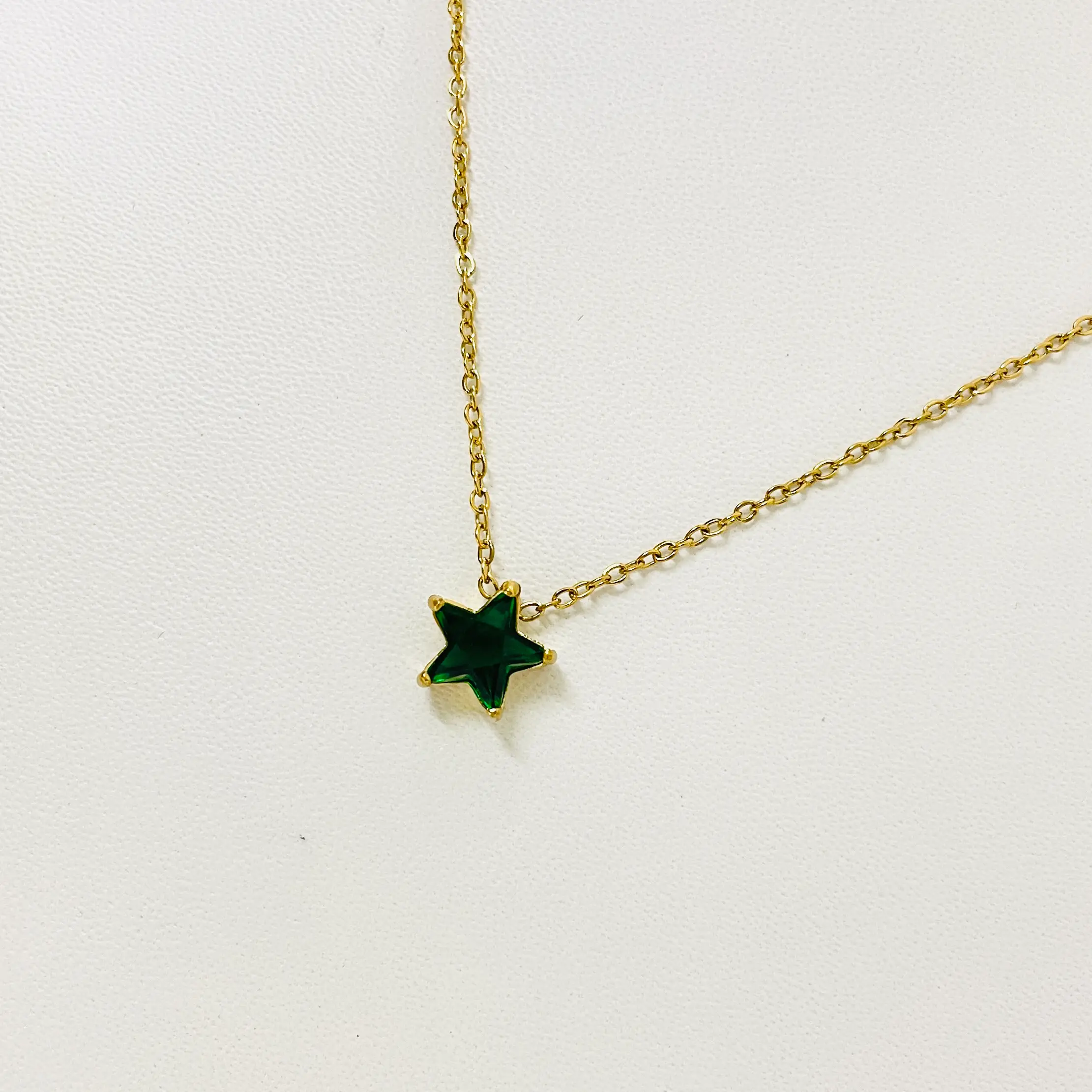 Emerald Green Star Necklace - Image 2