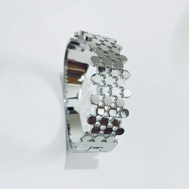 Honey Comb Silver Bracelet - Image 2