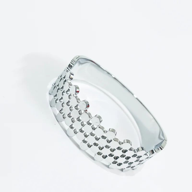 Honey Comb Silver Bracelet - Image 3