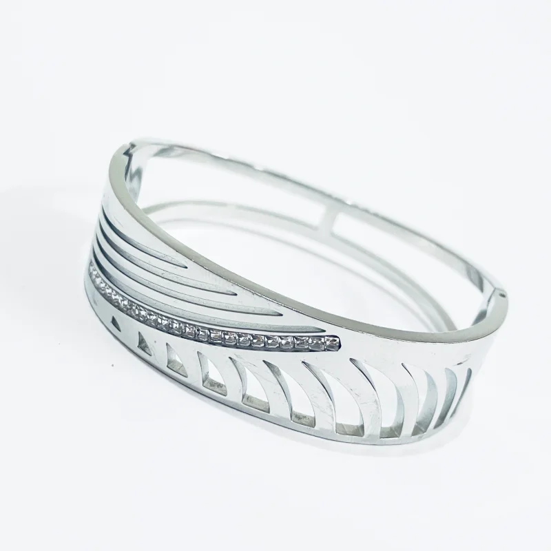 Wavy Love Silver Bracelet - Image 2