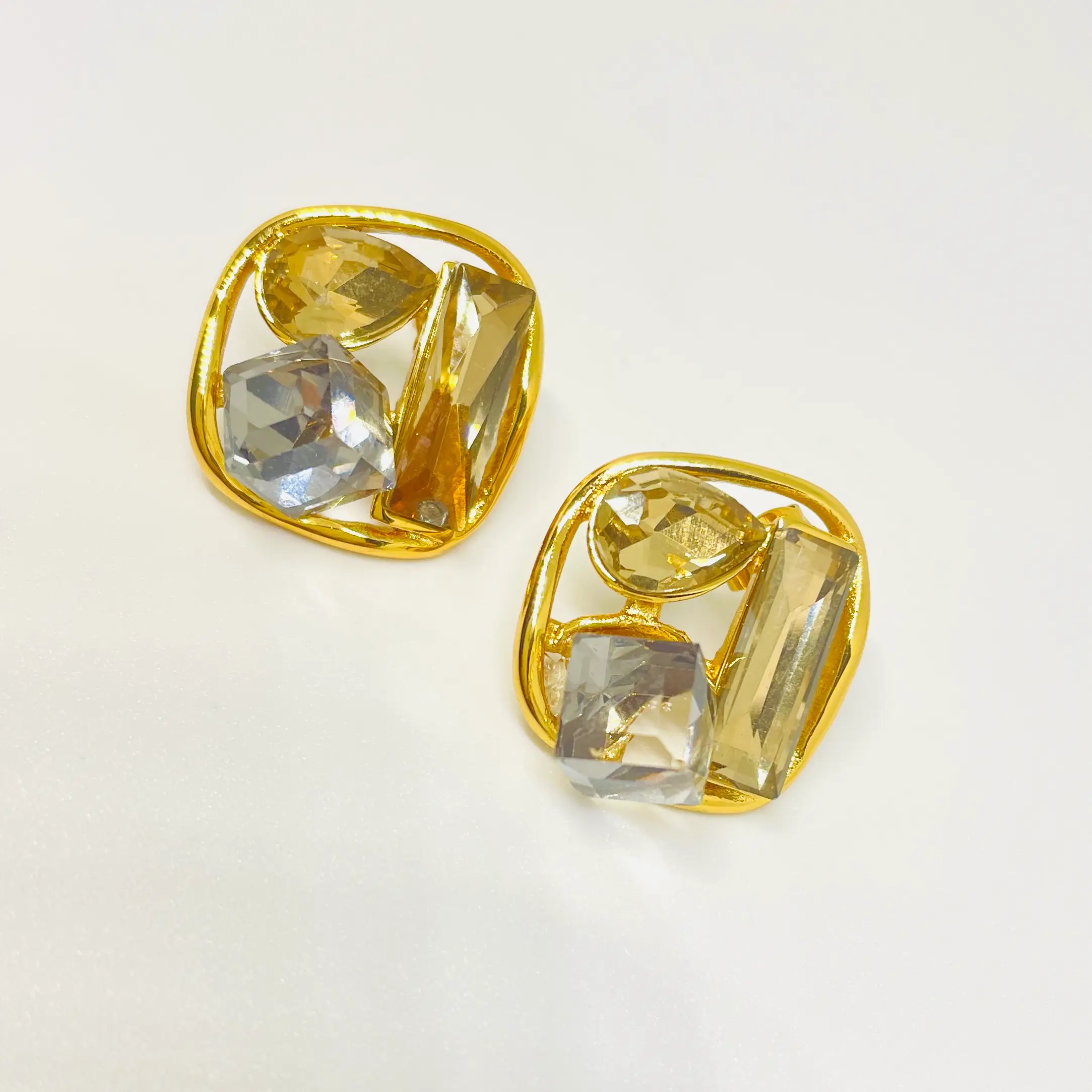 Three Crystals Grey Studs - Image 2