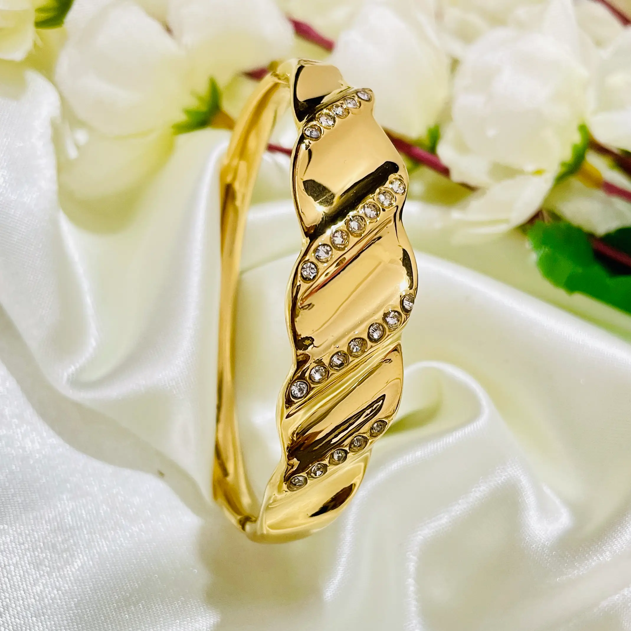 Glimmer Edge Bangle Bracelet