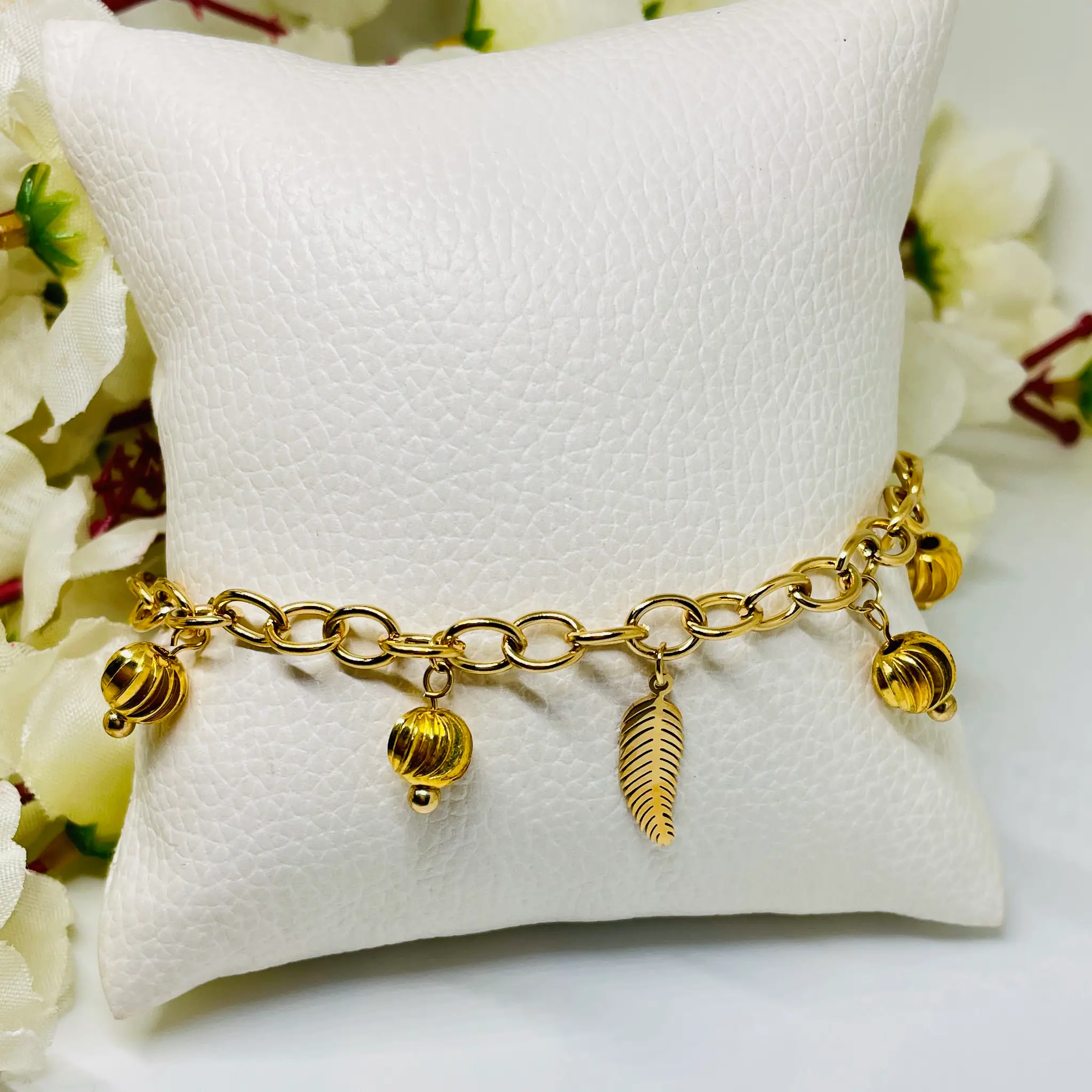 Hanging Leaf Bracelet - Image 2