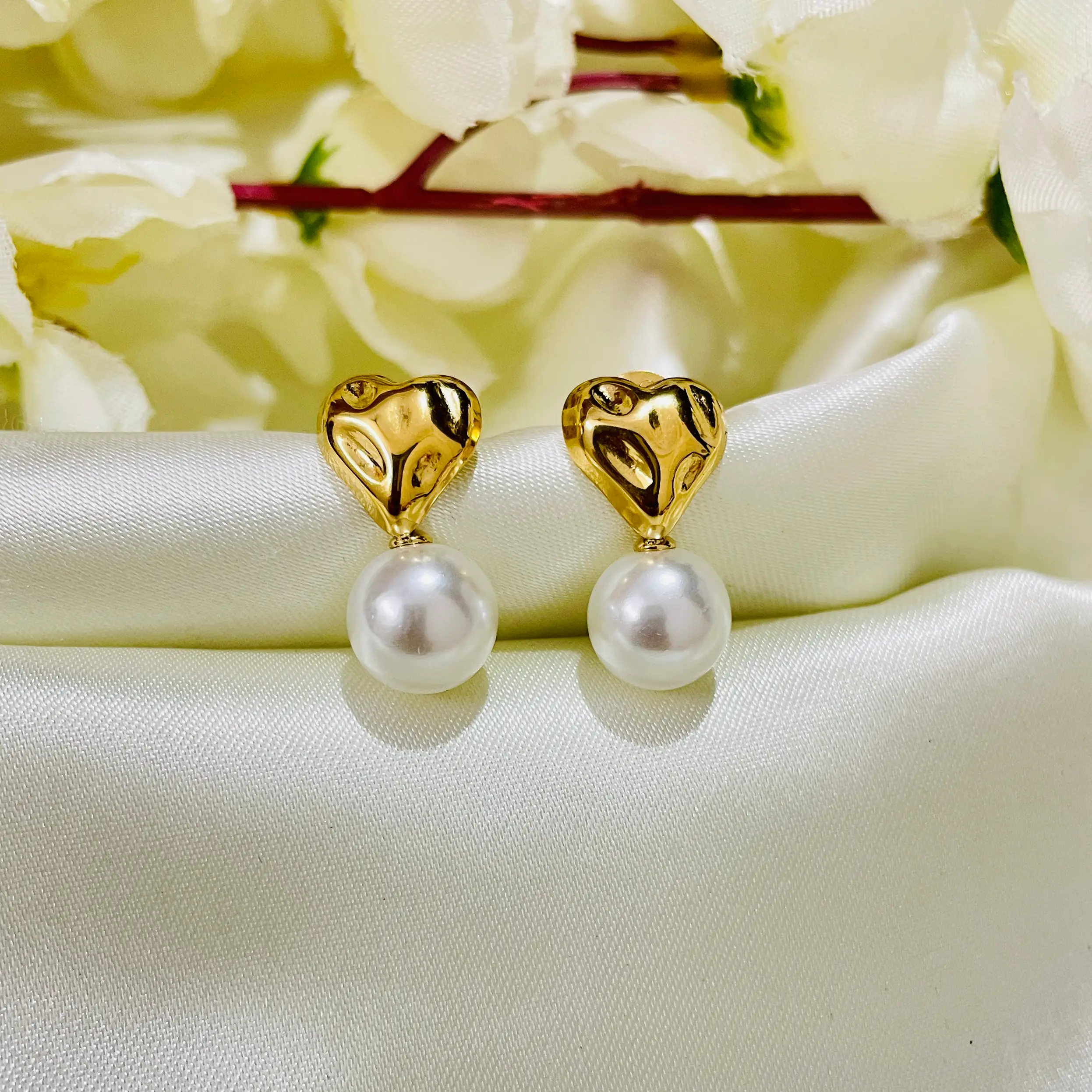 Pearl & Heart Anti Tarnish Earrings