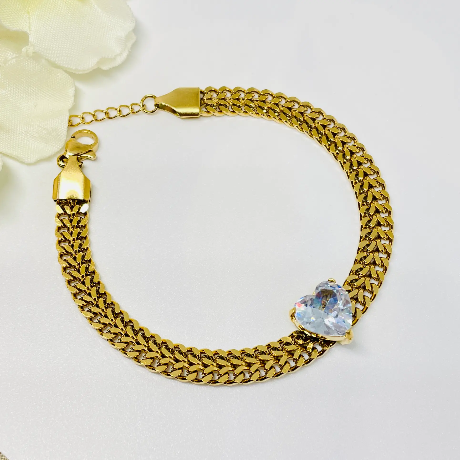 Solitaire Heart Chain Bracelet