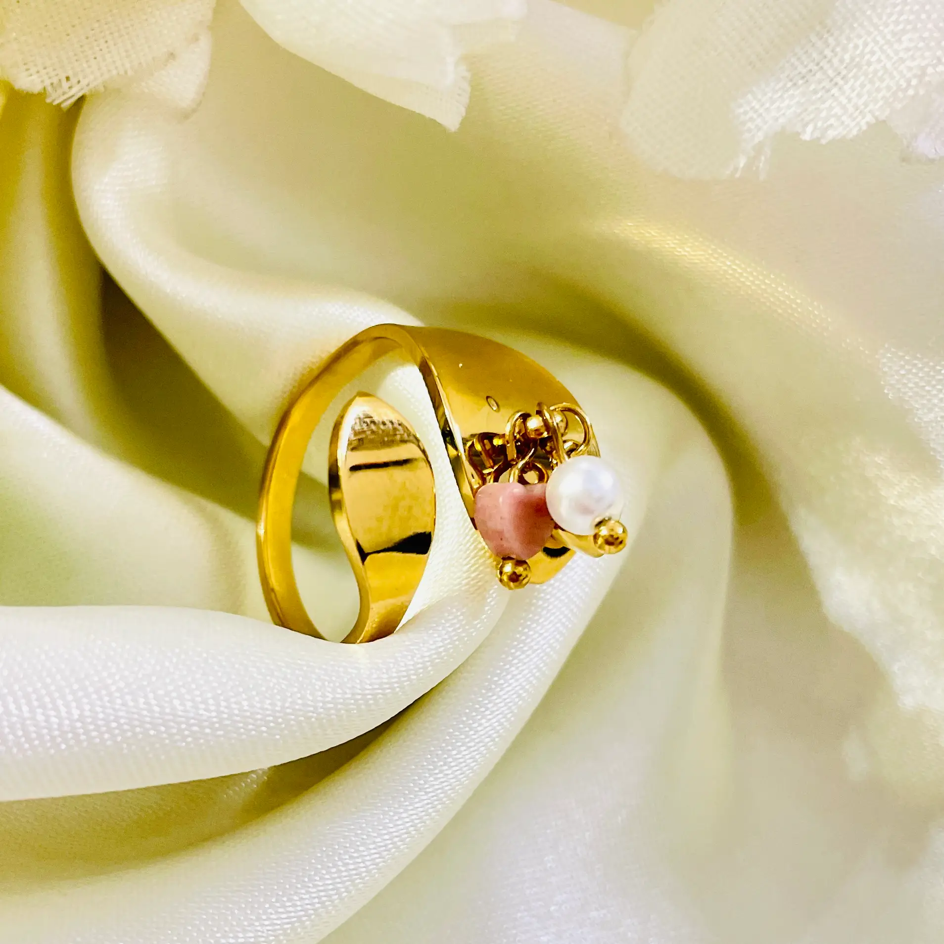 Verdant Vow Golden Ring