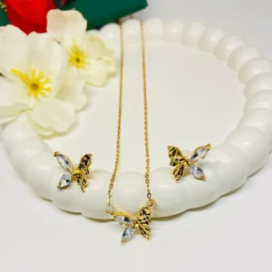 Wings of Elegance Necklace Set