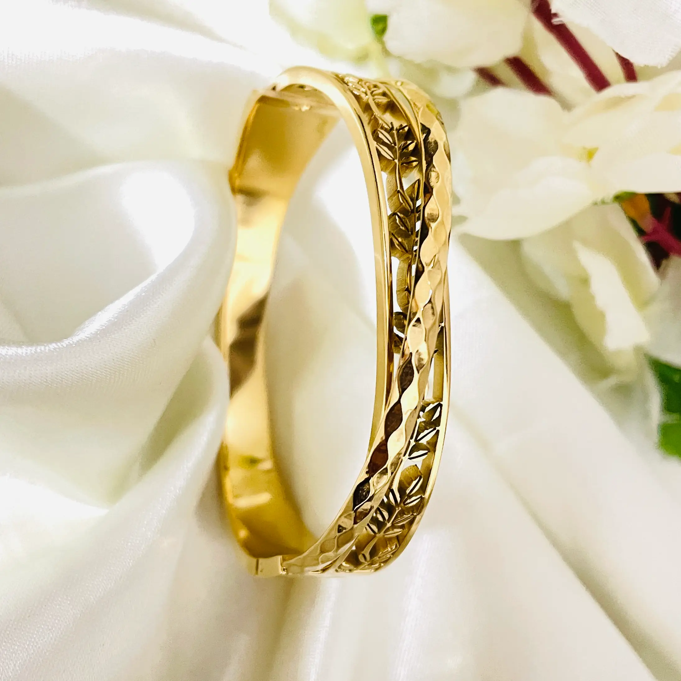 Leafline Bangle Bracelet