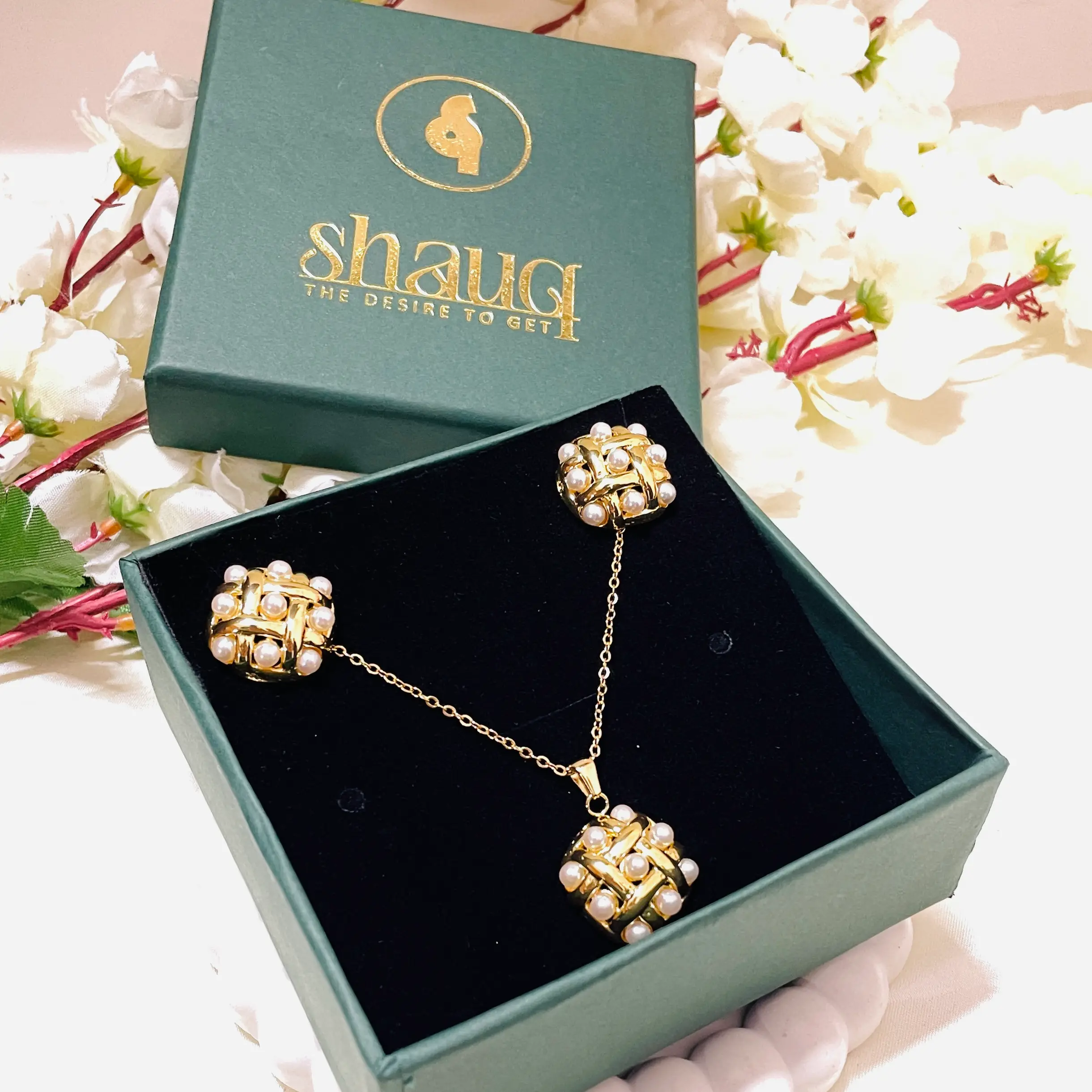 Eternal Pearl Necklace Set - Image 2