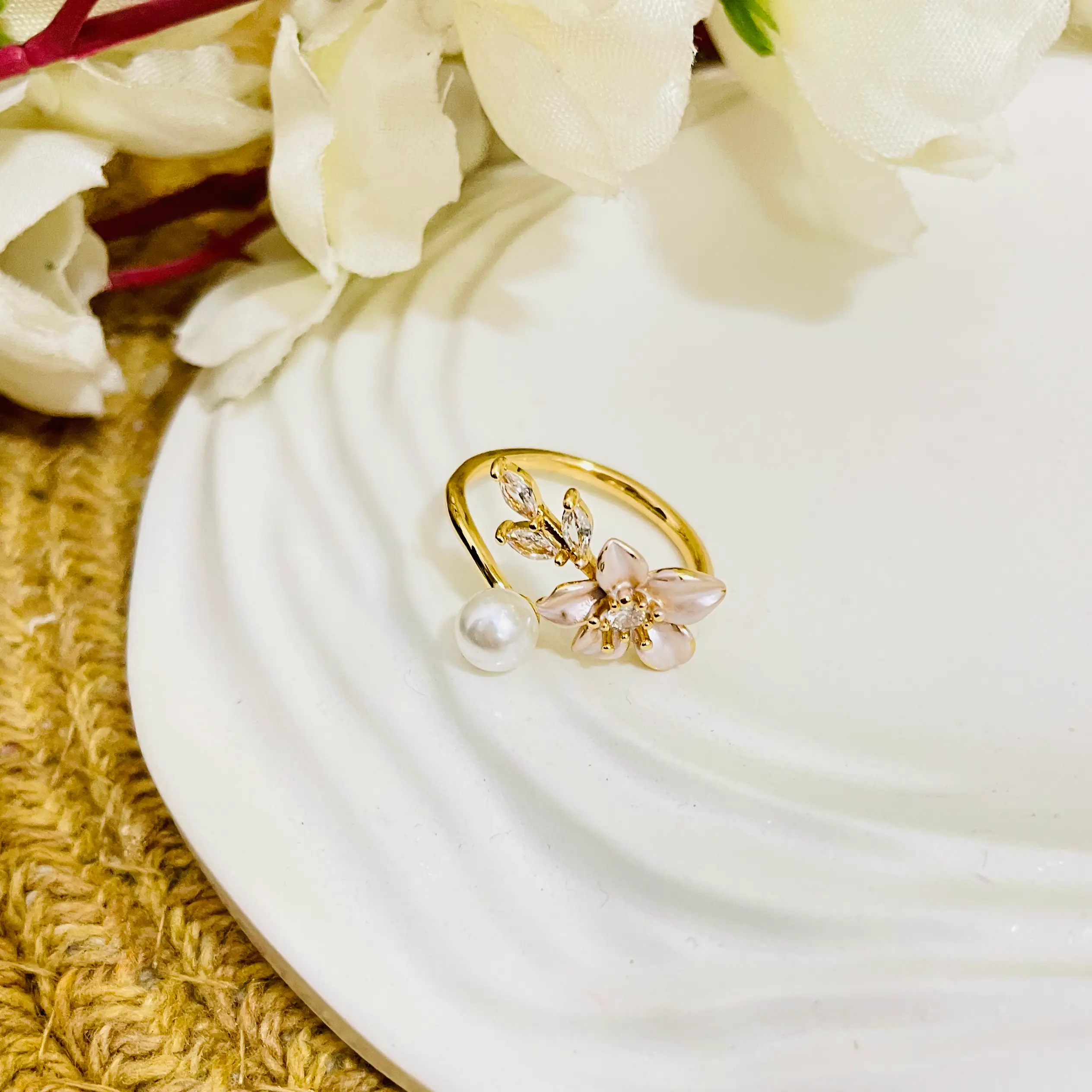 Elegant Blossom Pearl Ring - Image 2