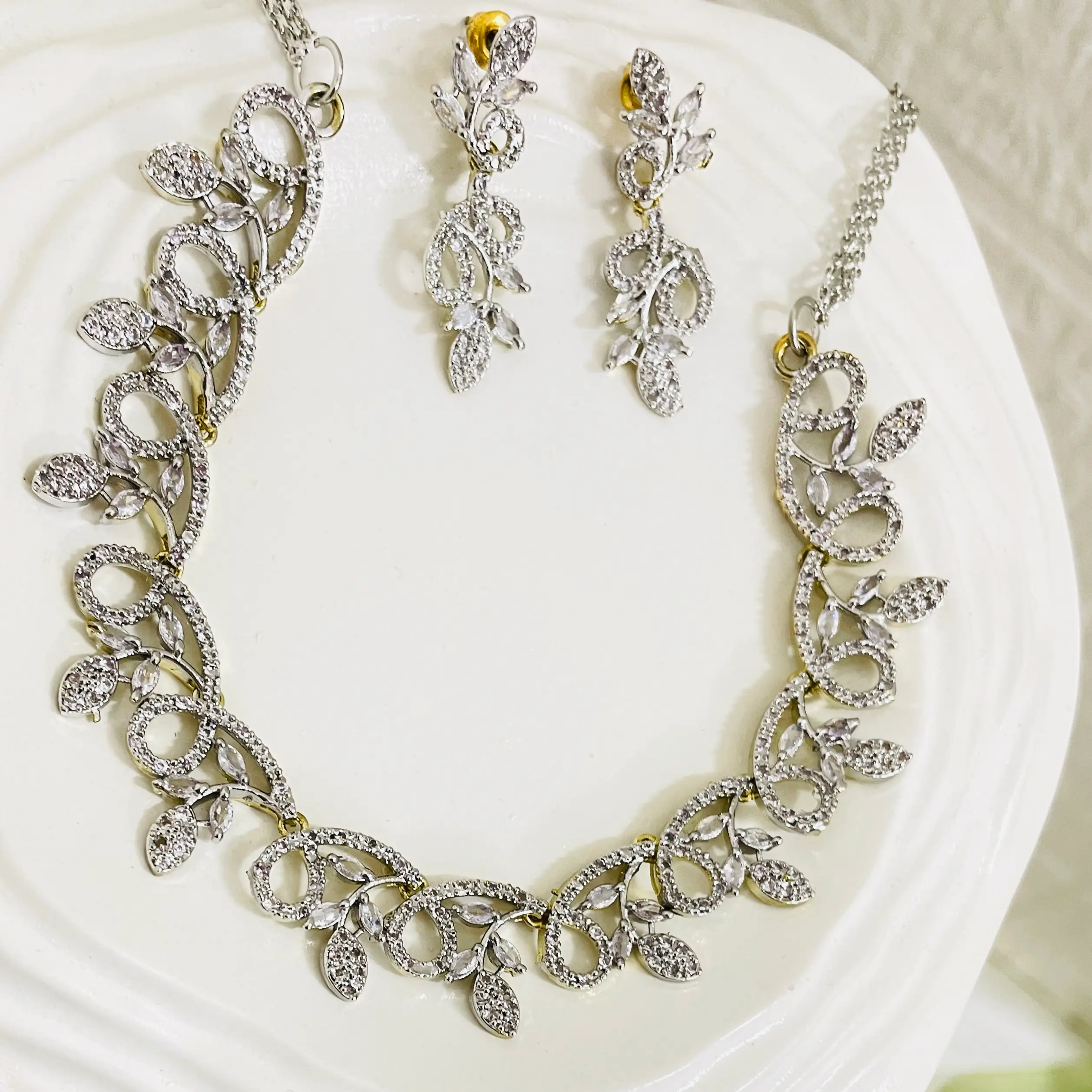 Whispering Leaf AD Necklace