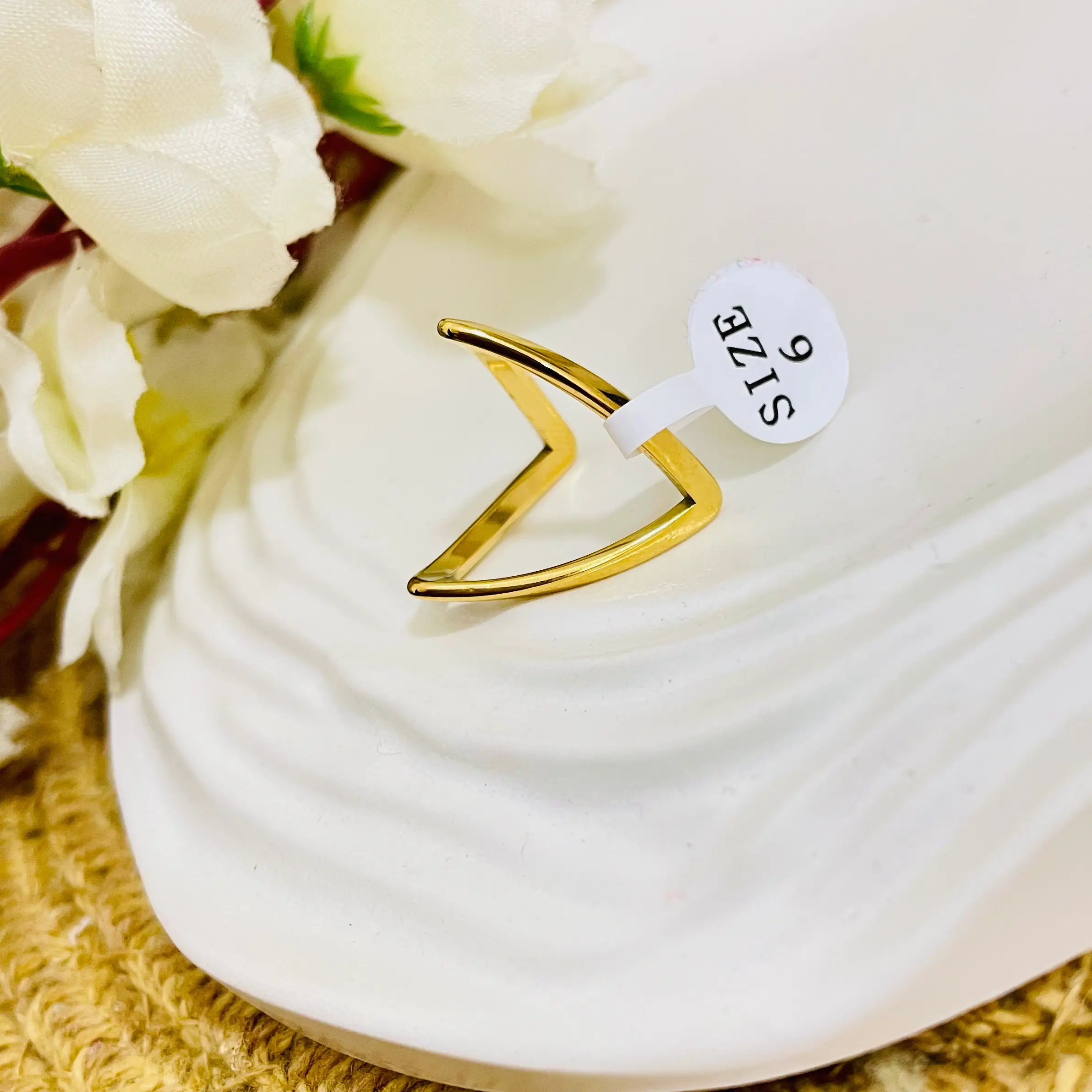 Minimalist V-Shape Gold Ring - Image 2