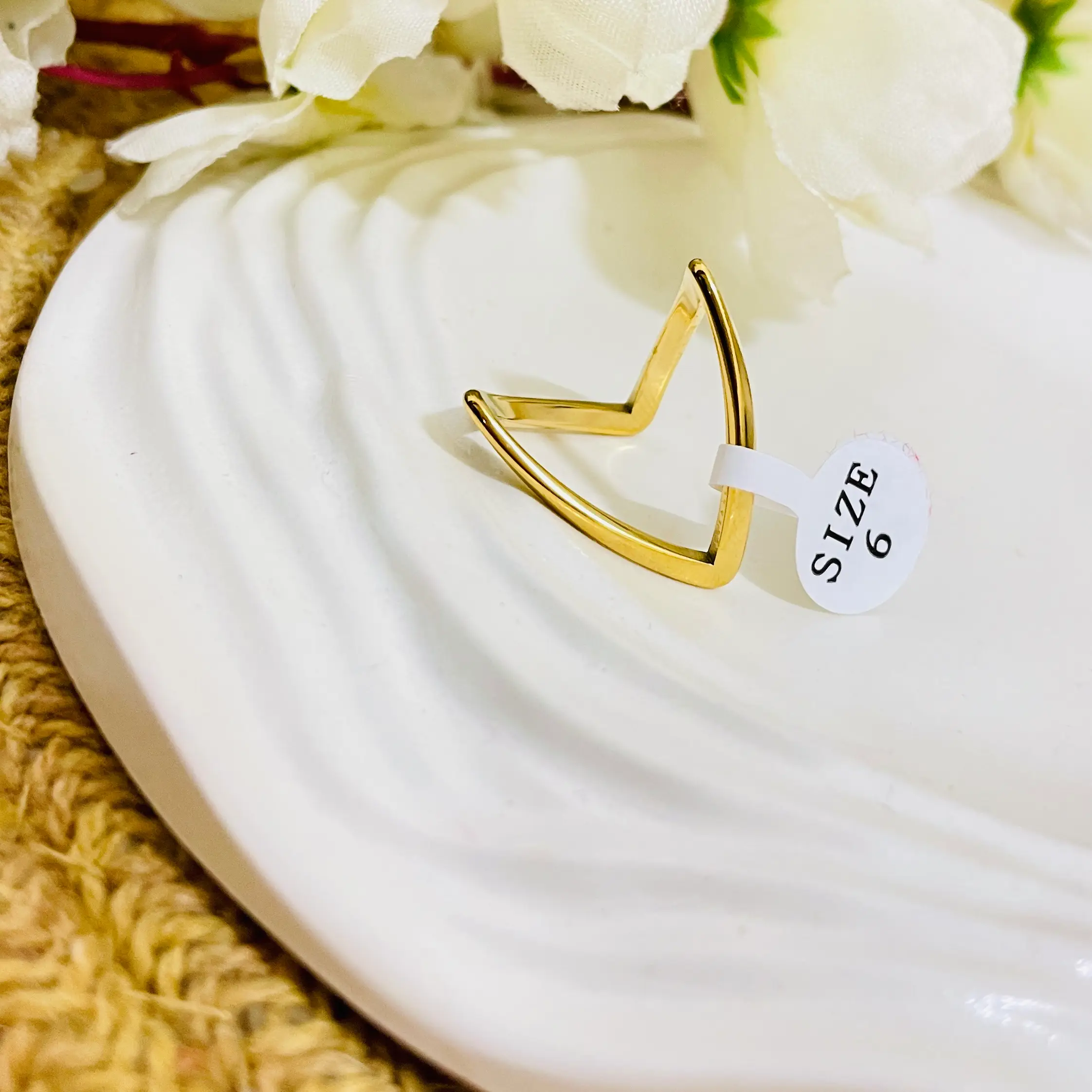 Minimalist V-Shape Gold Ring